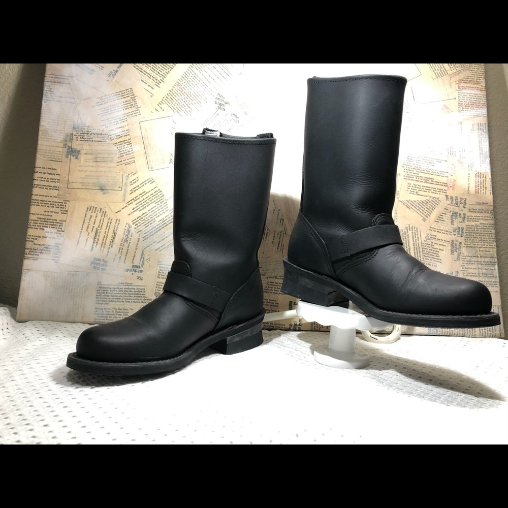 Frye Engineer Boot - Picture 3 of 10